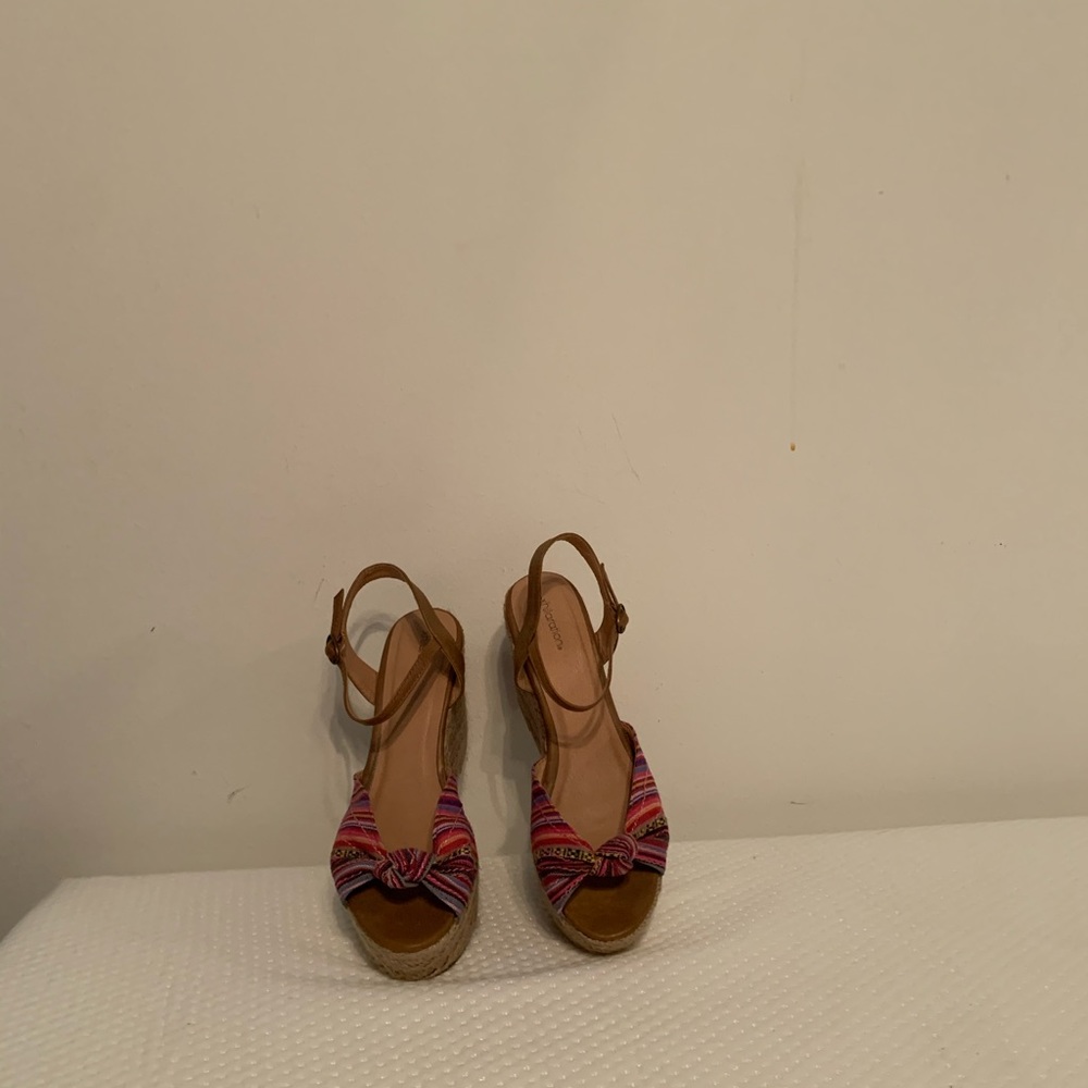 Shoes - Picture 2 of 2